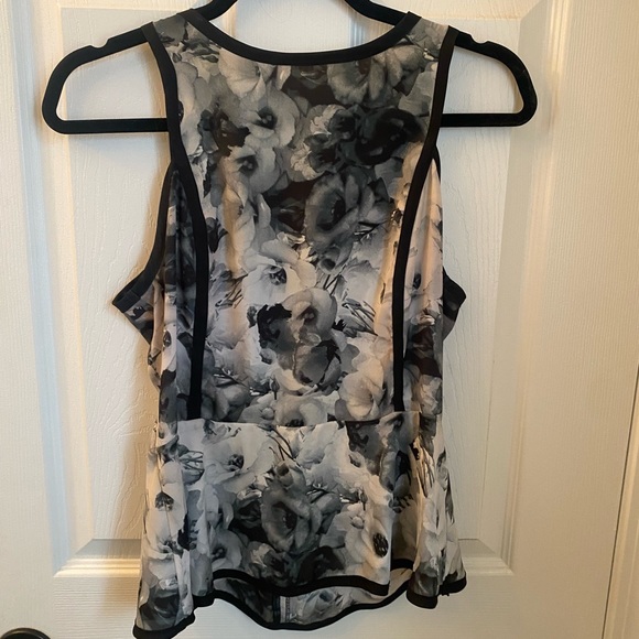 M by Mendocino peplum top - Picture 1 of 2